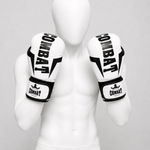 Gants de boxe High Range blancs portés dans le bon sens par un mannequin blanc sans visage