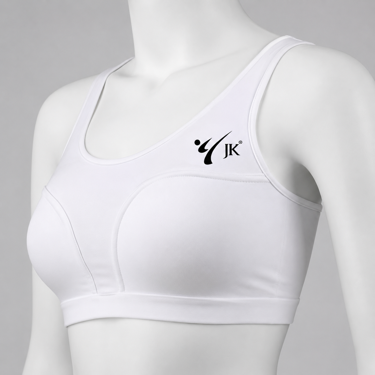 Protège-poitrine JK porté par un mannequin blanc sans visage